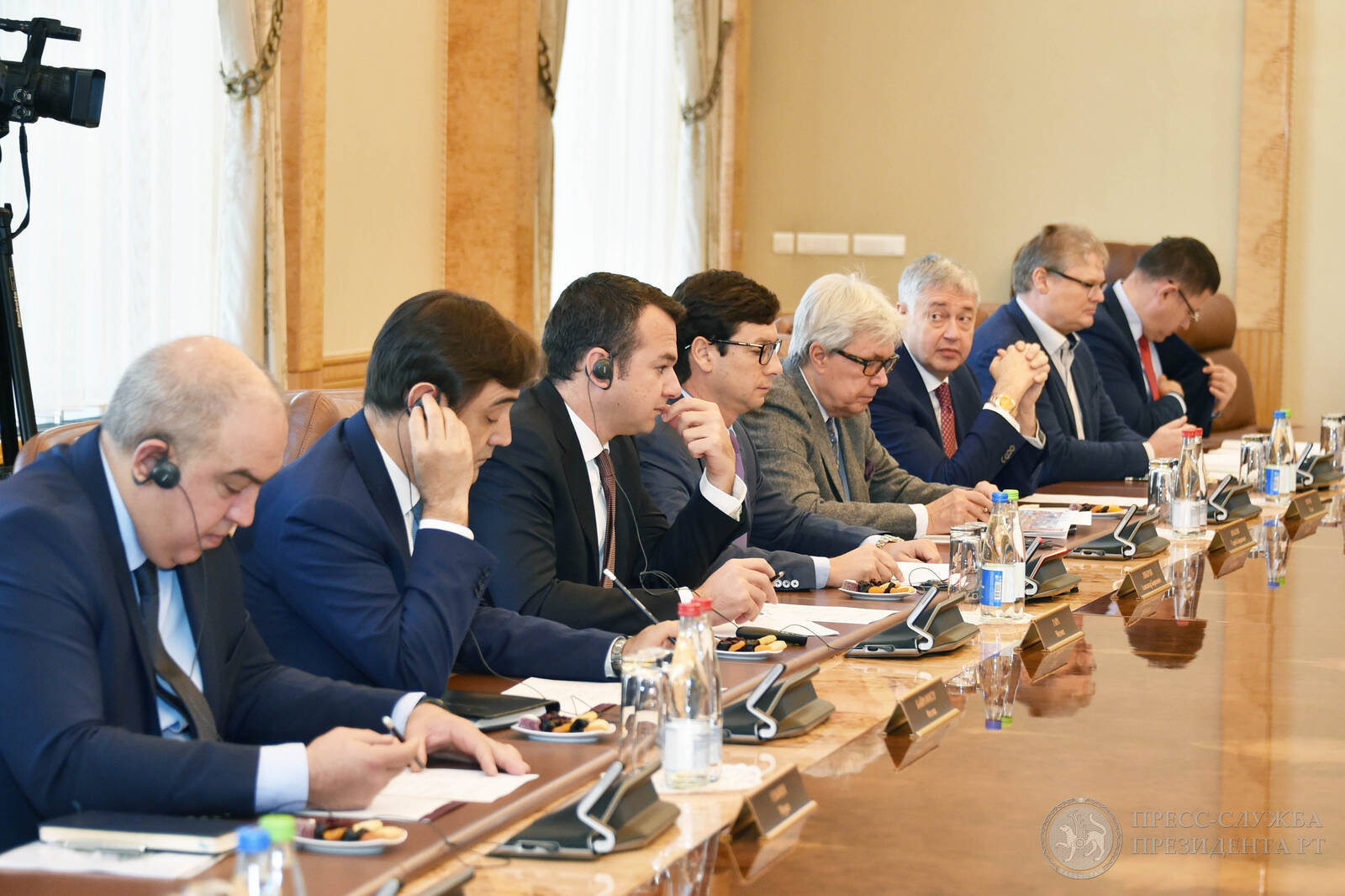 Встреча Президента Республики Татарстан Р.Н. Минниханова с представителями компаний &quot;ЭНКА Иншаат ве санайи А.Ш.&quot; и &quot;Сименс АГ&quot;