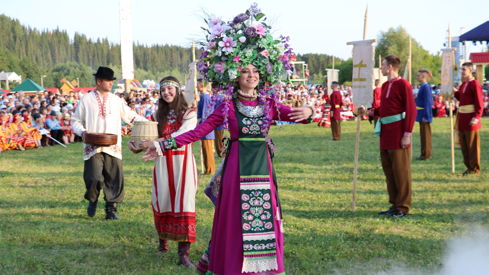 Питрау. Праздник питрау. Питрау праздник кряшенской культуры. Питрау 2022. Национальный праздник татар питрау.