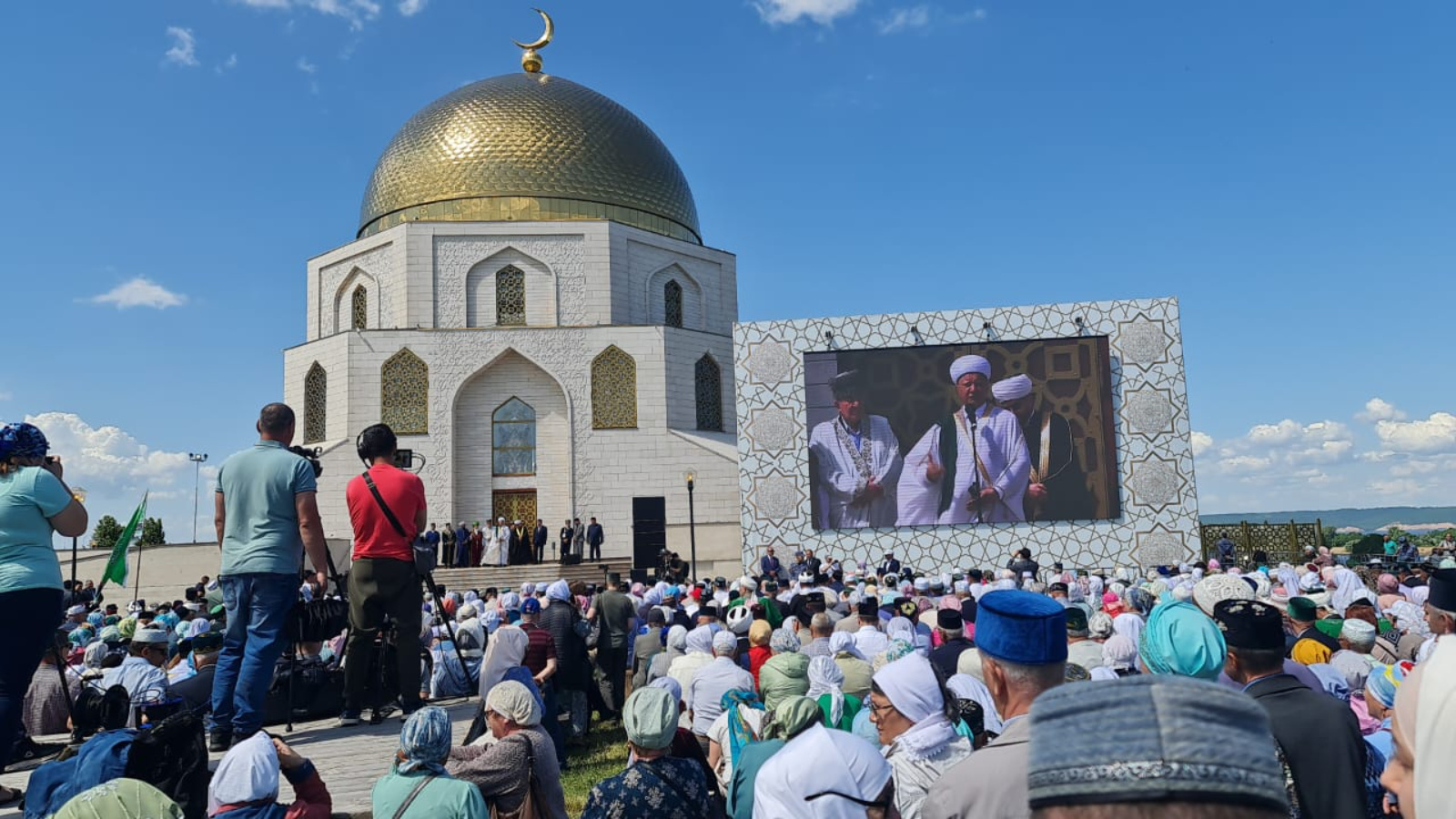 9 апреля какой праздник у мусульман. Исламские праздники. 5 Мусульманских праздников. Болгары Татарстан.
