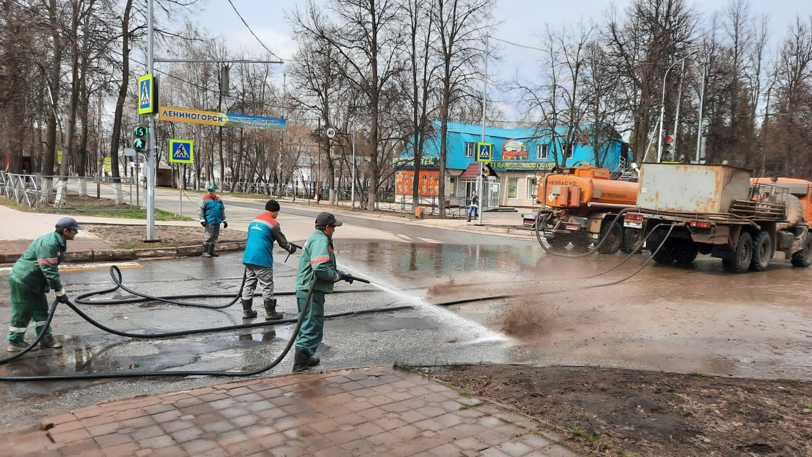 Уважаемые жильцы и автовладельцы! | 10.04.2023 | Лениногорск - БезФормата