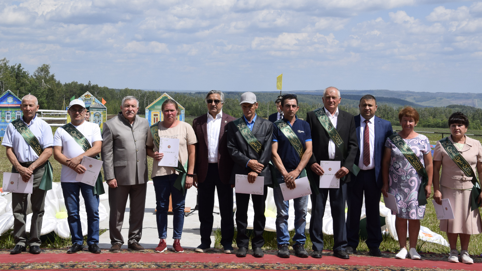 Знакомства Лениногорск для лёгких отношений с девушками и незамужними женщинами