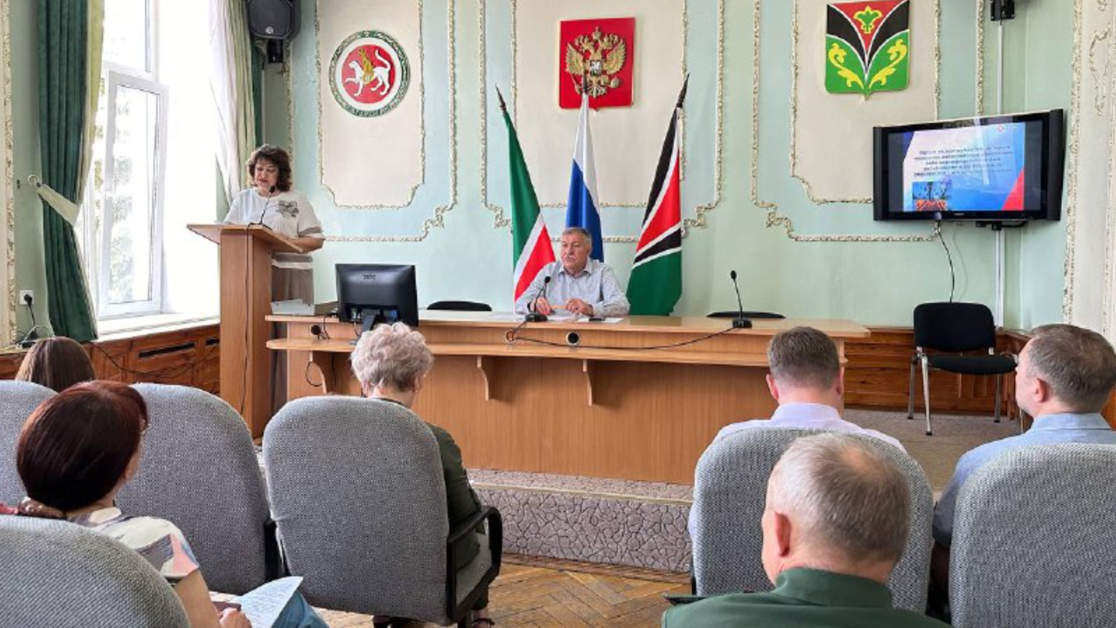 Глава района провел совещание с руководителями предприятий и организаций |  06.06.2024 | Лениногорск - БезФормата