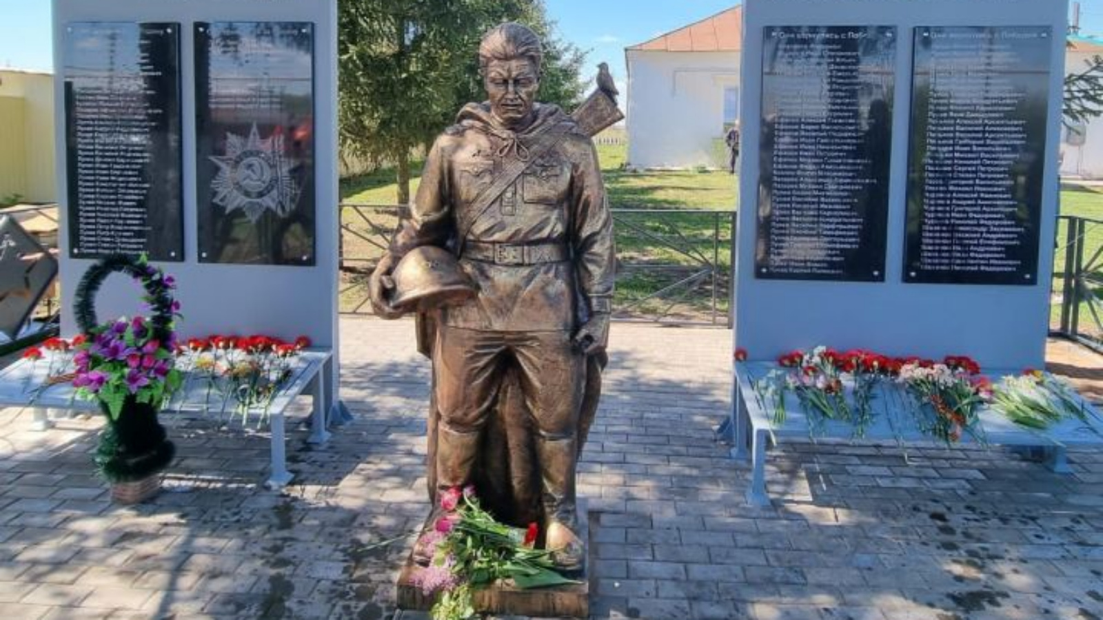 В Бугульминском районе открыли памятник солдатам Великой Отечественной  войны | 12.05.2023 | Бугульма - БезФормата