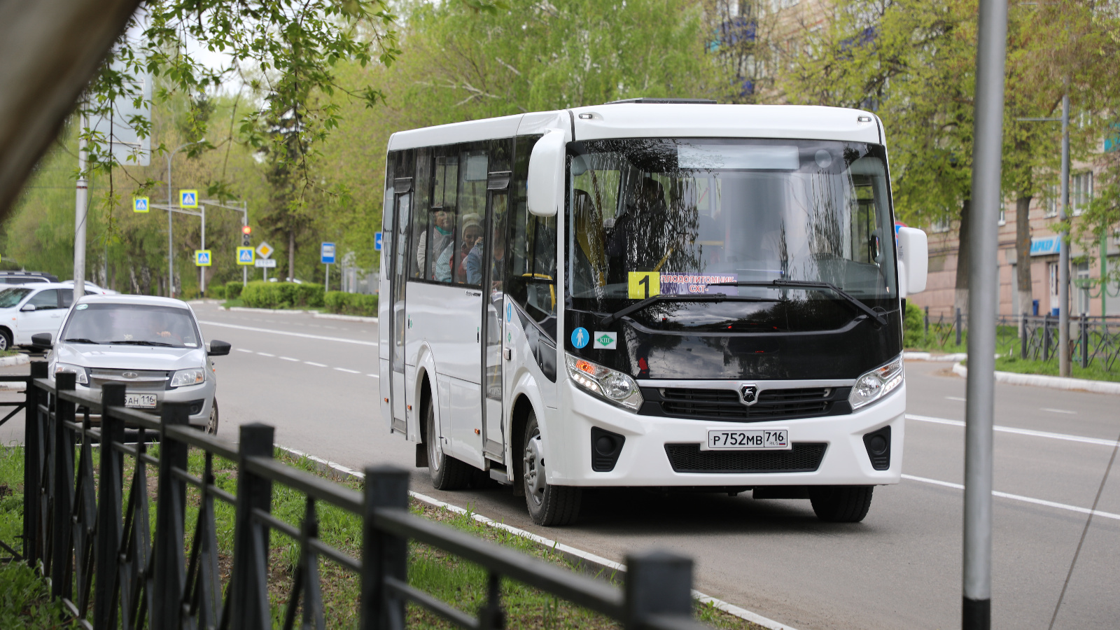 Новые автобусы вышли на улицы Бугульмы | 05.06.2024 | Бугульма - БезФормата