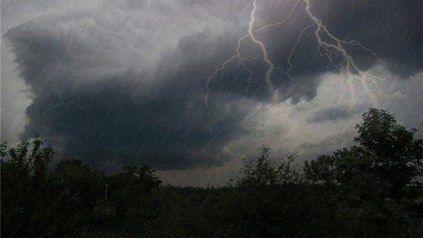 Ливневый дождь с грозой. Гроза и дождь. Гроза. Гроза и дождь. Грозовой дождь.
