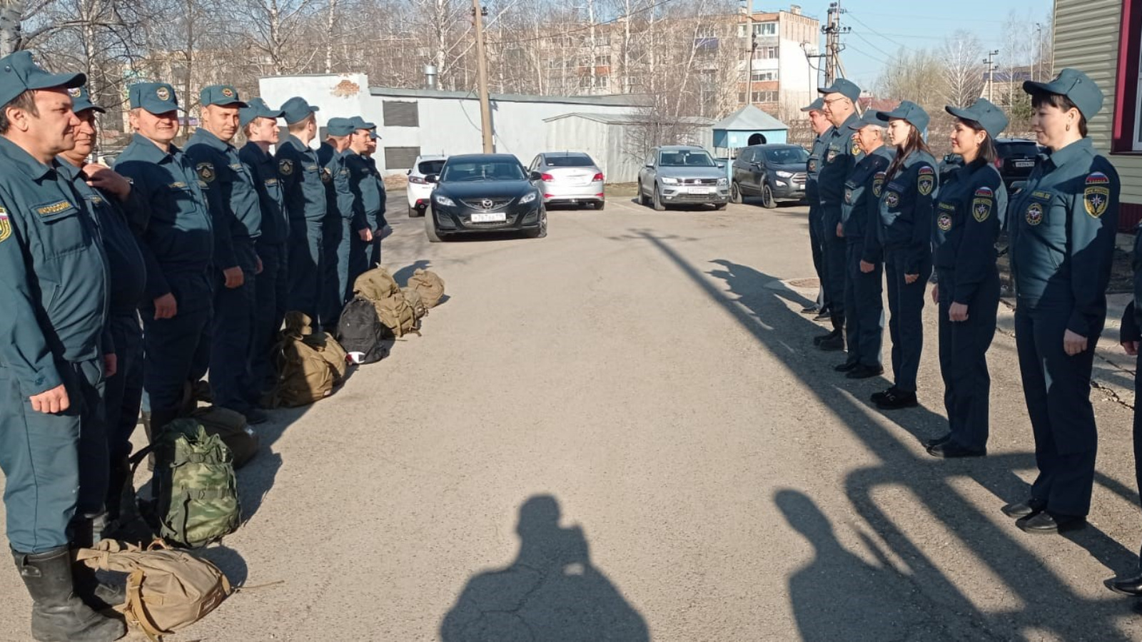 Работники 73 ПСЧ перешли на летнюю форму одежды | 13.04.2023 | Нурлат -  БезФормата