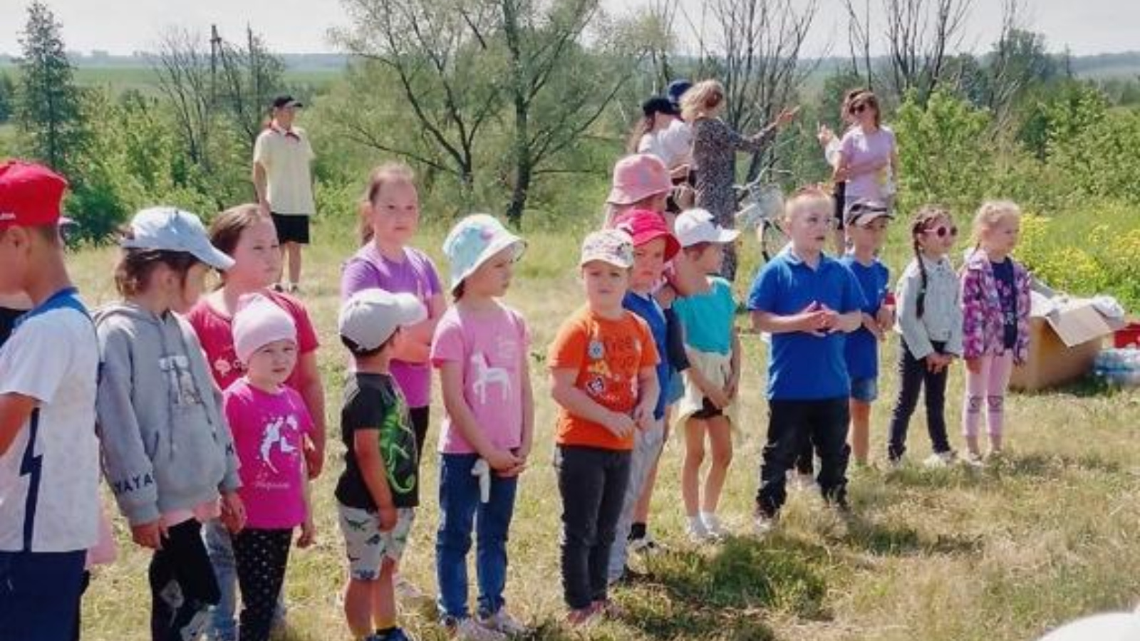 В селе Биклянь прошёл детский Сабантуй | 05.06.2023 | Набережные Челны -  БезФормата