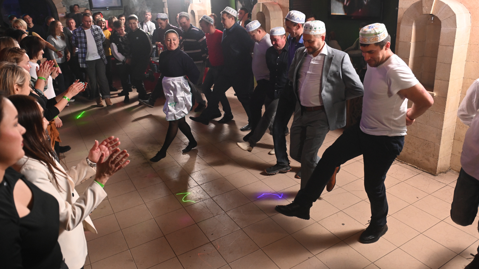 Екатеринбургта яшьләр өчен «Tatar Dance» бию марафоны узды