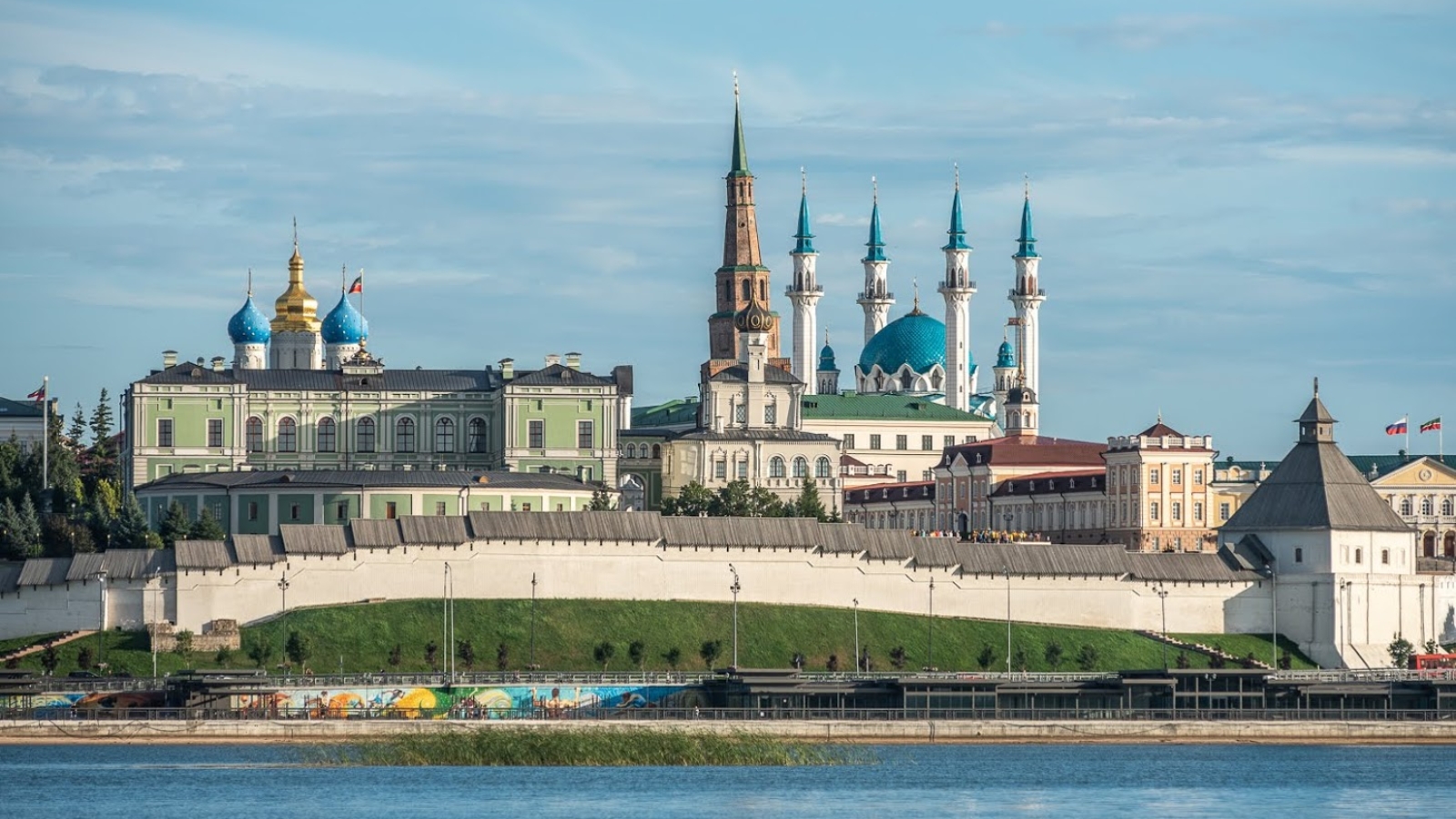 Какой город является столицей татарстана. Казанский Кремль Казань. Историко-архитектурный комплекс «Казанский Кремль» (Казань). Белокаменный Казанский Кремль. Ансамбль Казанского Кремля.