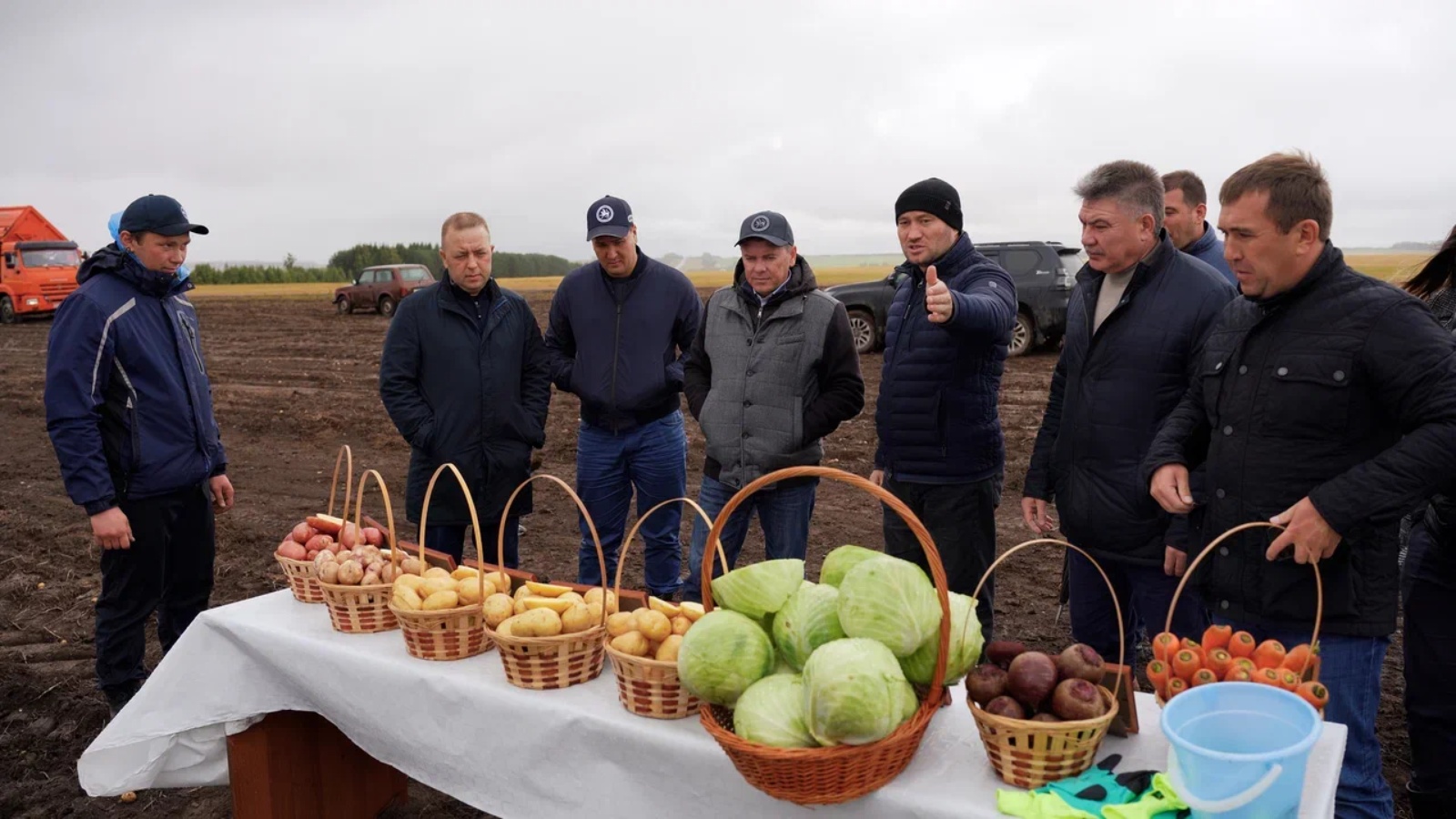 Сельского хозяйства и продовольствия республики. Министр сельского хозяйства РТ. Министр сельхоз хозяйства Татарстана Марат Ахметов. Мурашов министр сельского хозяйства. Министр сельского хозяйства Молдовы.