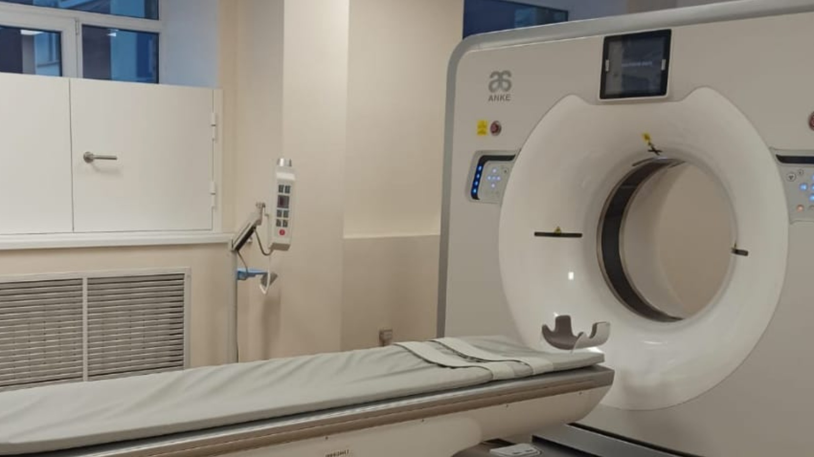 Больница. Эмблема чистопольской црб. Больница. Гауз чистопольская црб г. Центральная поликлиника.