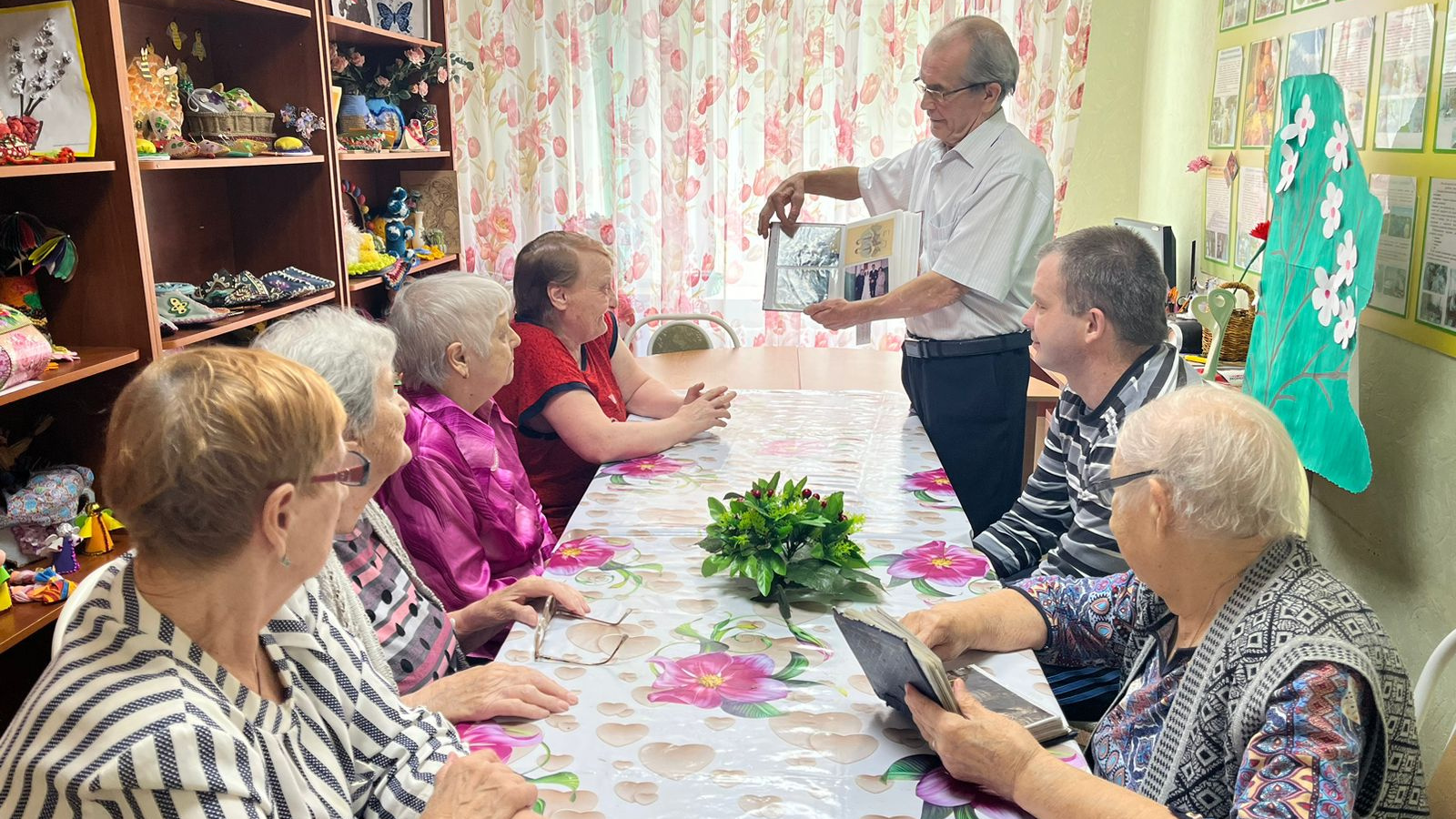 В Верхнеуслонском доме-интернате провели мероприятия к Году семьи |  28.06.2024 | Казань - БезФормата