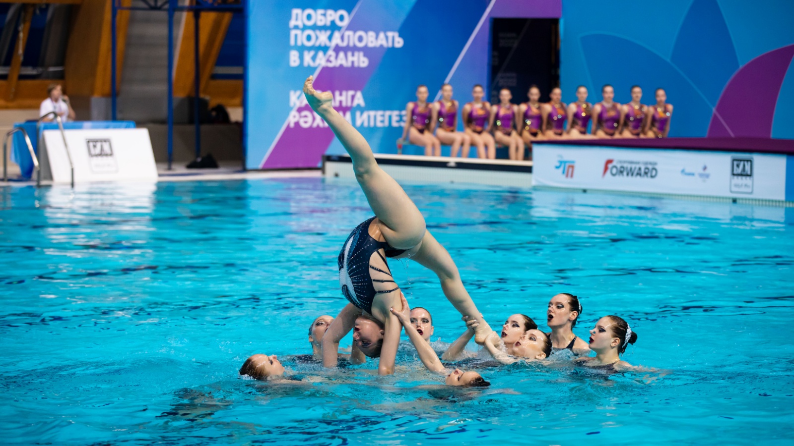 Синхронное плавание трансляции. Чемпионат России по синхронному плаванию 2022 Казань. Сборная России по синхронному плаванию 2022. Чемпионат России по плаванию 2022 Казань. Первенство России по синхронному плаванию.