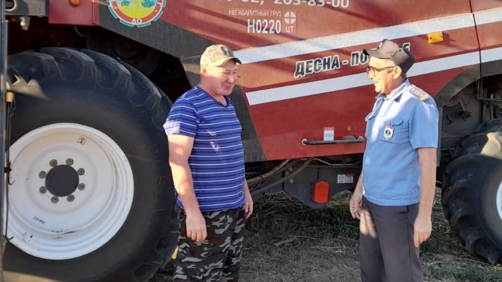 Работа на полях Атнинского муниципального района | 12.08.2022 | Казань -  БезФормата