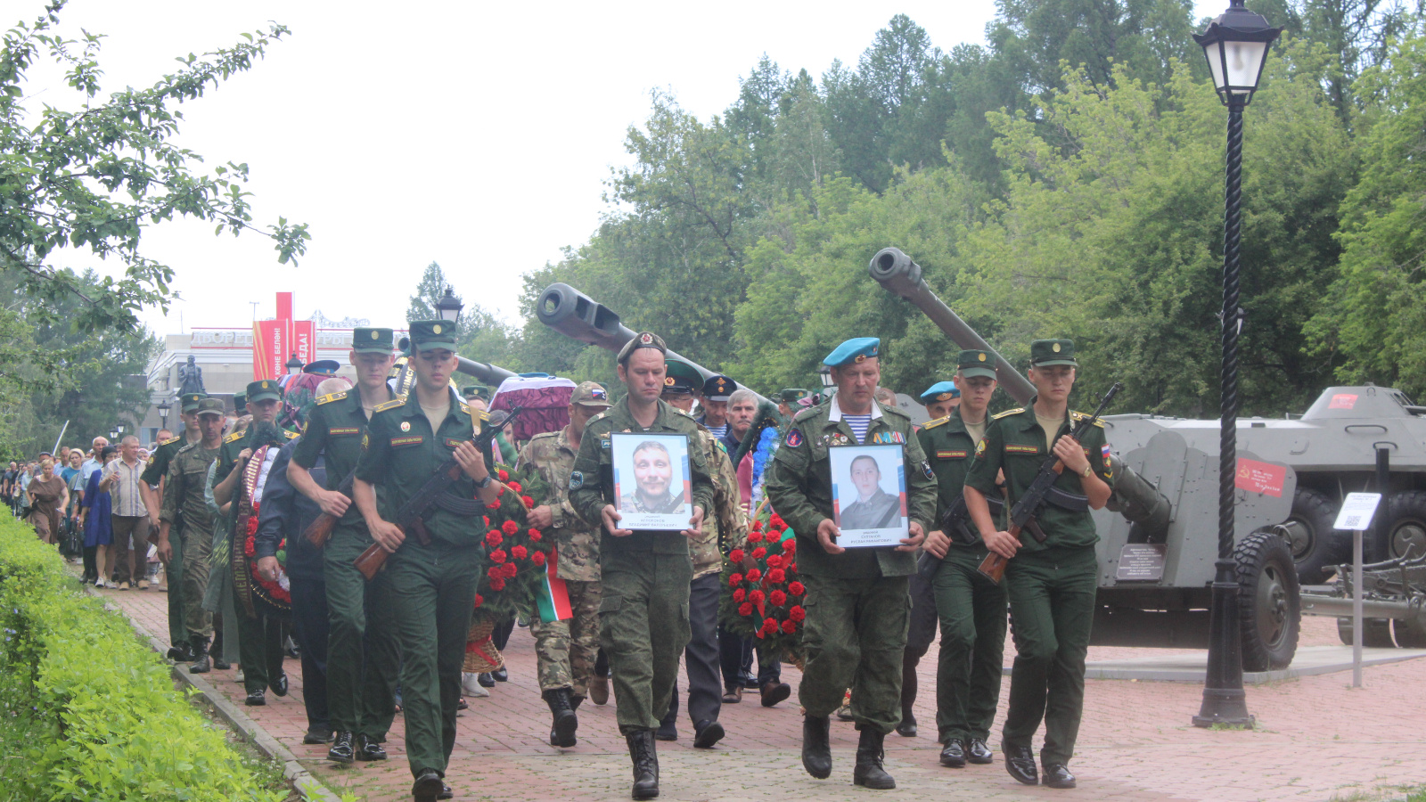 В Заинске простились с участниками специальной военной операции |  07.07.2024 | Заинск - БезФормата