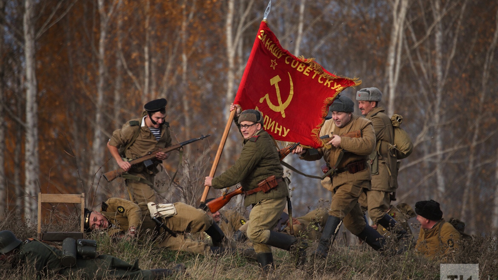 лето осень 1944. великая отечественная война ис2. лето осень 1944. десять сталинских ударов 1944. танки 1944 года ссср.