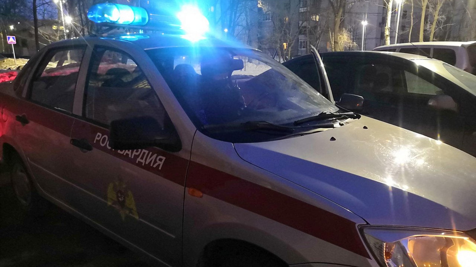 В г. Альметьевске сотрудники Росгвардии совместно с полицейскими задержали подозреваемого в ножевом ранении знакомого