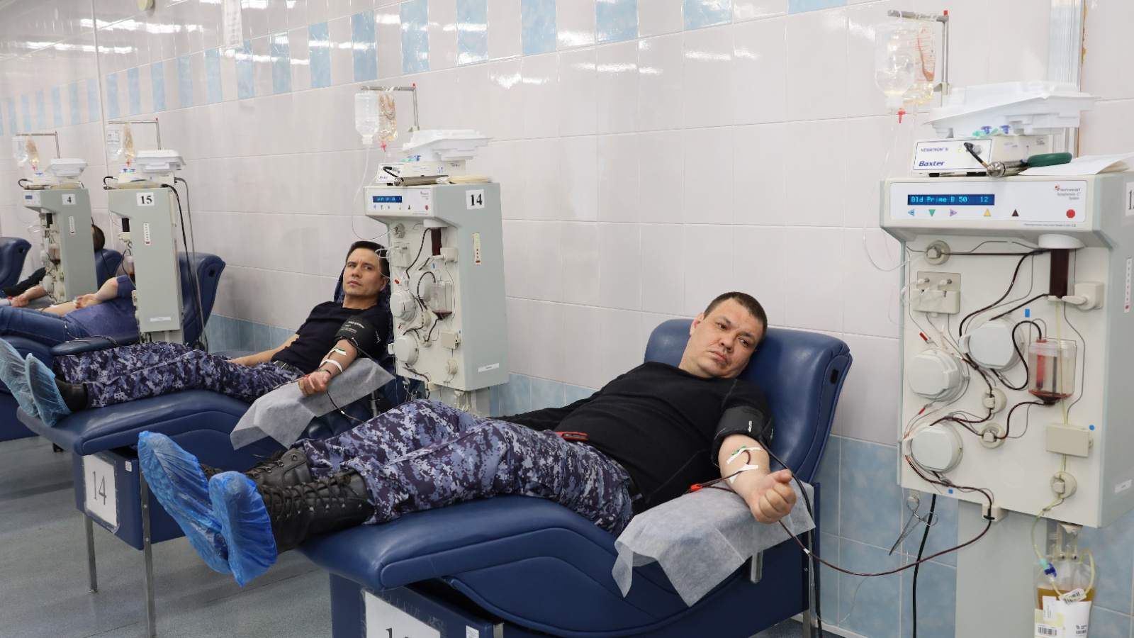 В Казани сотрудники Росгвардии приняли участие в донорской акции по сдаче плазмы крови