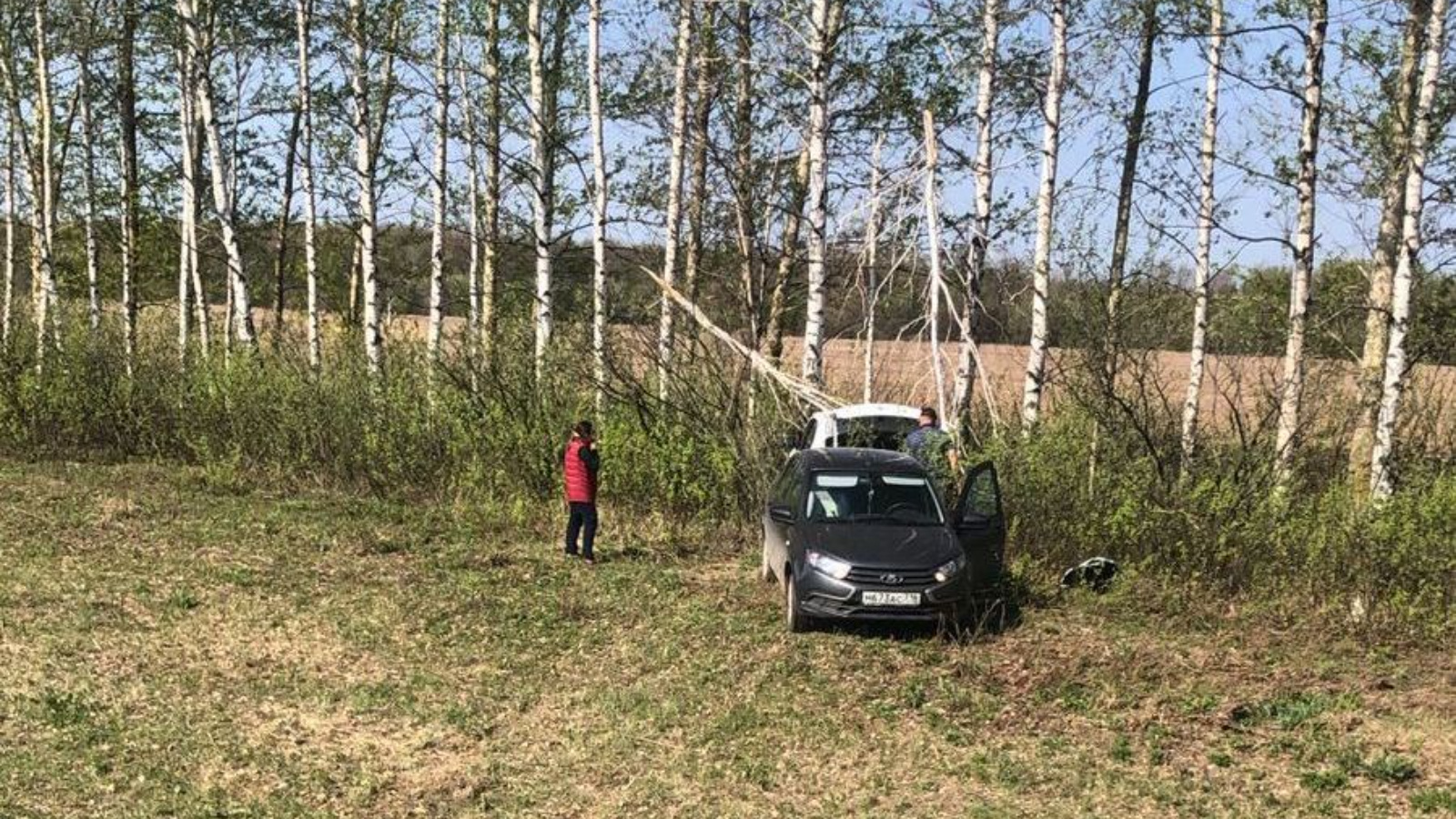 В Татарстане сотрудник вневедомственной охраны Росгвардии помог автоледи, попавшей в ДТП на автотрассе