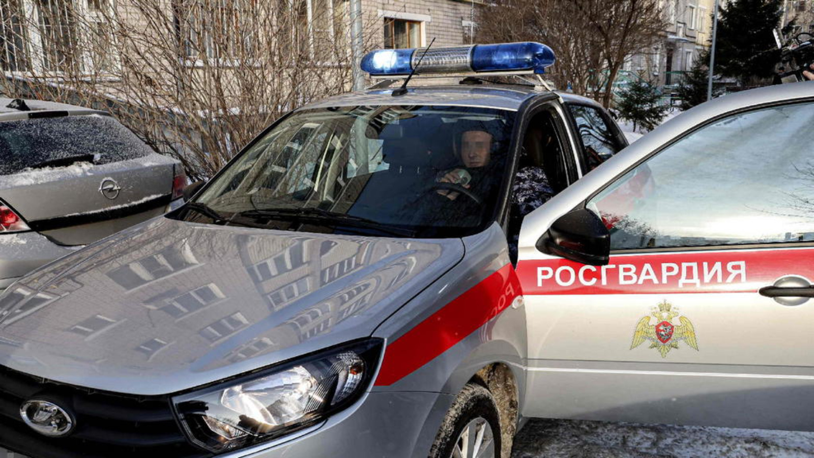 В Татарстане росгвардейцы задержали подростка, напавшего с ножом на сотрудницу школы