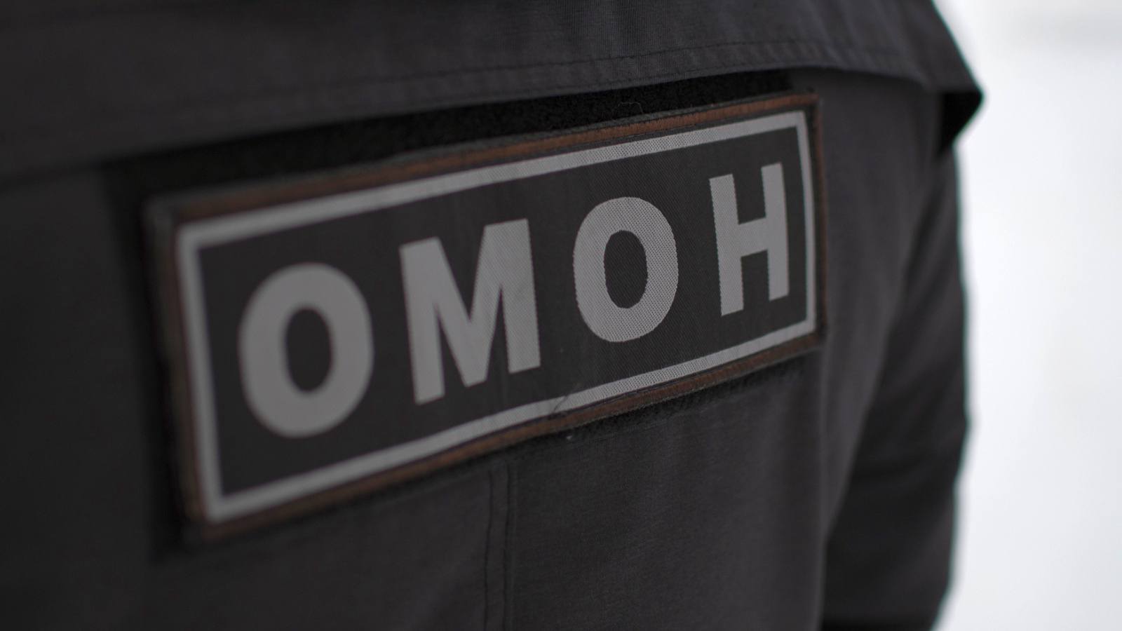 При силовой поддержке ОМОН Росгвардии полицейские Казани выявили нарушителей миграционного законодательства