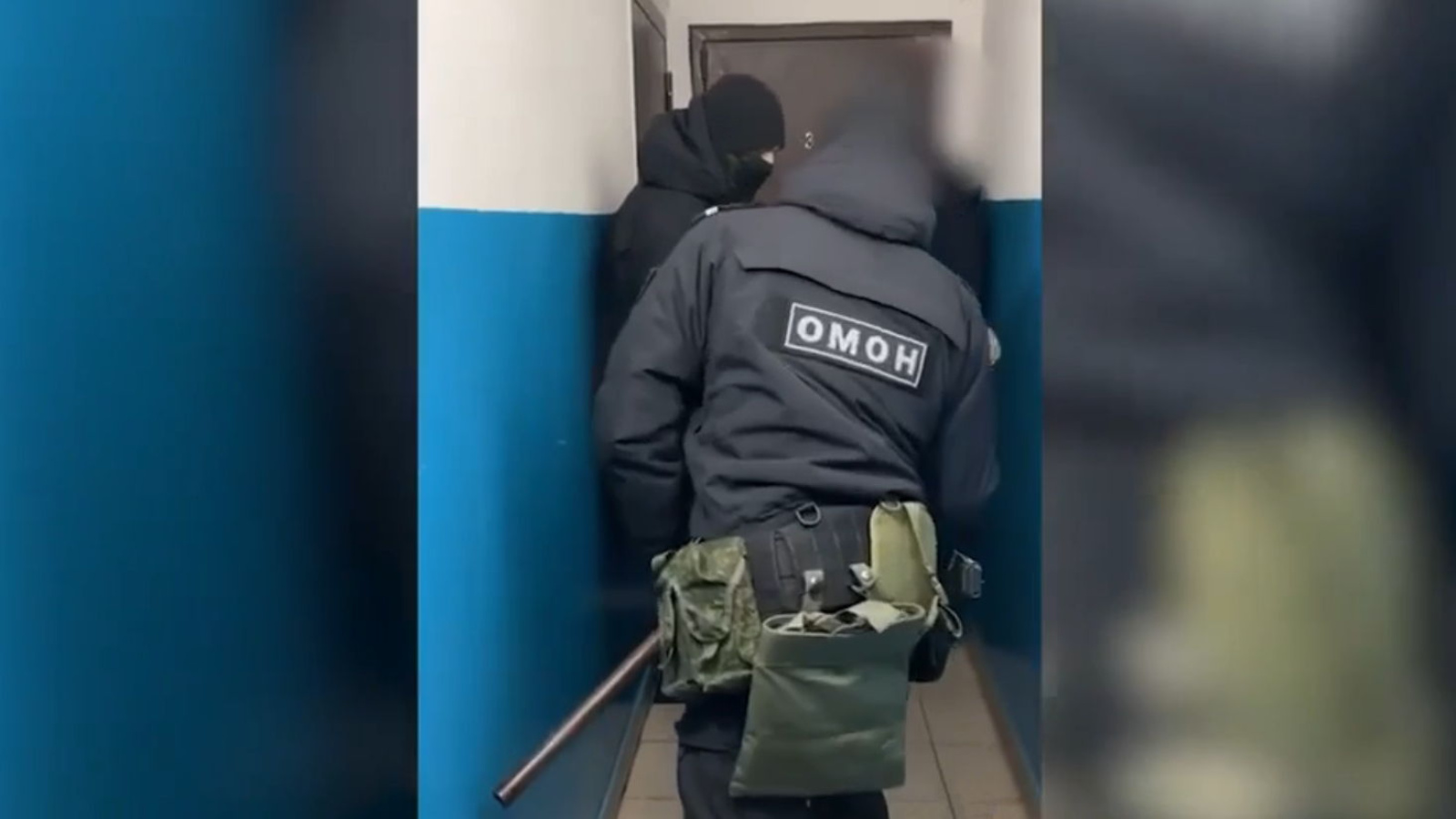 При содействии спецназа Росгвардии задержаны трое подозреваемых в незаконных операциях с банковскими картами в Татарстане