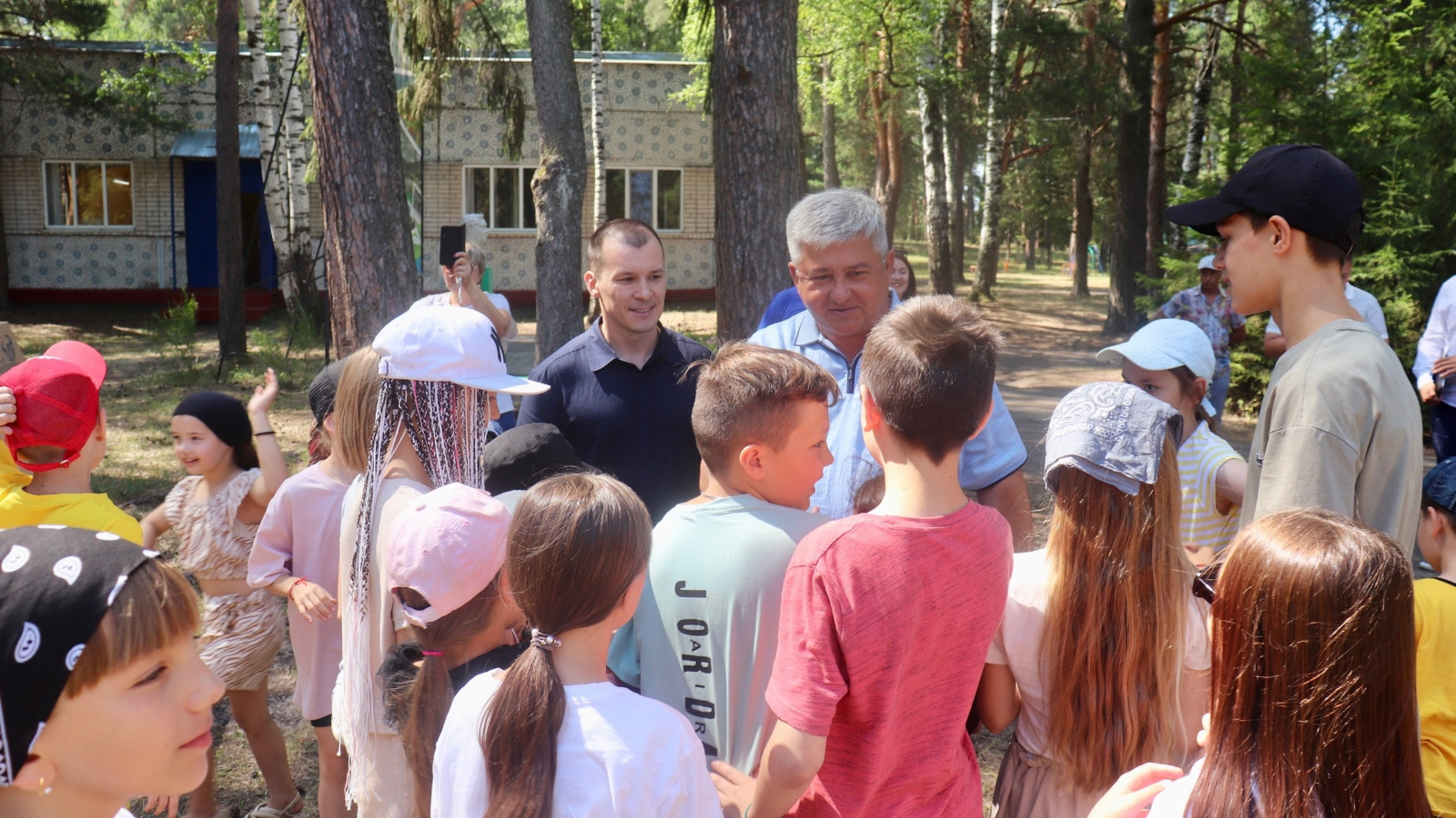 Михаил Афанасьев провел объезд детских лагерей | 10.07.2024 | Зеленодольск  - БезФормата