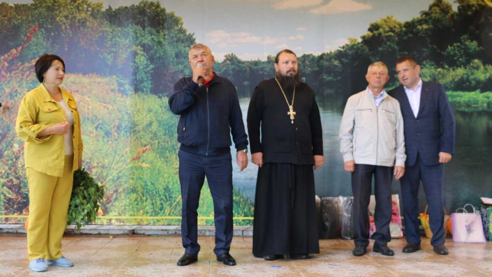 В селе Кривоозерки прошёл народный праздник - «Троицкие хороводы» |  25.06.2024 | Аксубаево - БезФормата