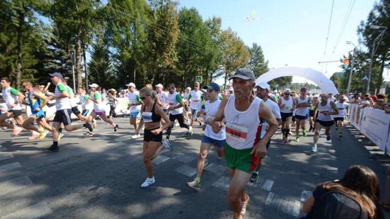 Альметьевский полумарафон. Альметьевский полумарафон. Тимерман казанский марафон. Альметьевский полумарафон. Альметьевск полумарафон.