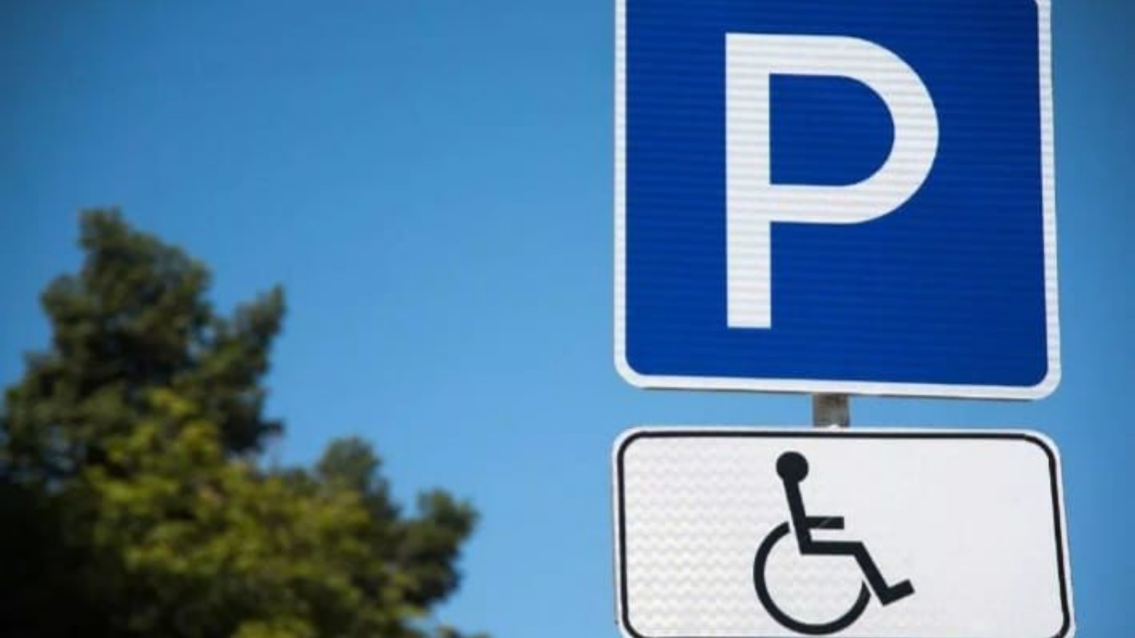 Платная парковка для инвалидов. Парковка для инвалидов без зоны действия. 4. Разметка для инвалидов на парковке. Парковка для инвалидов без зоны действия.