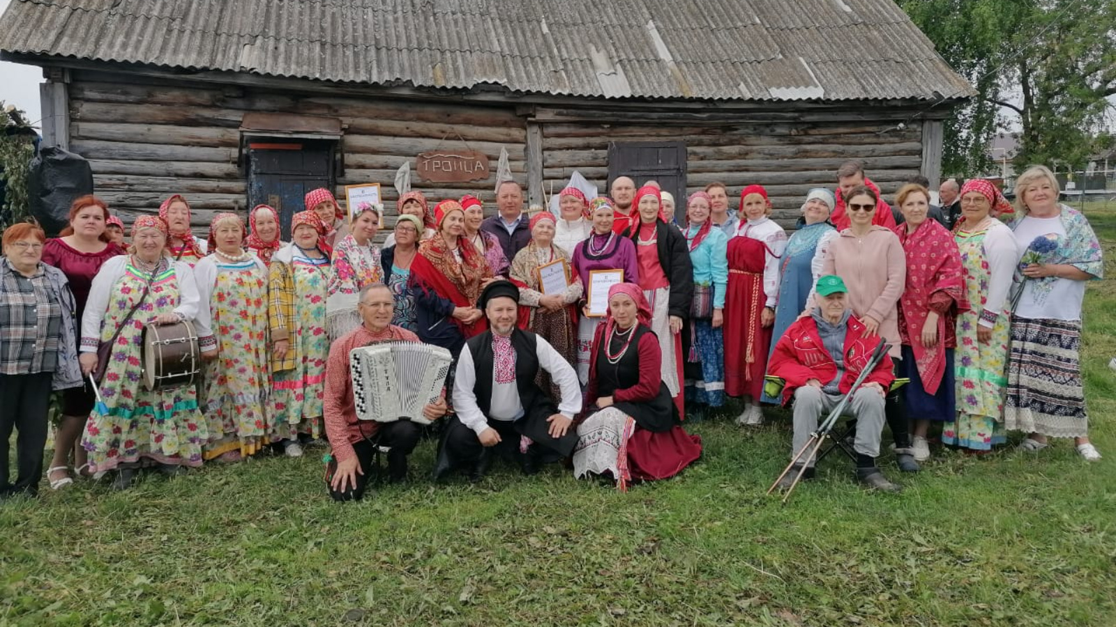 День Святой Троицы прошел в селе Матюшино | 24.06.2024 | Верхний Услон -  БезФормата