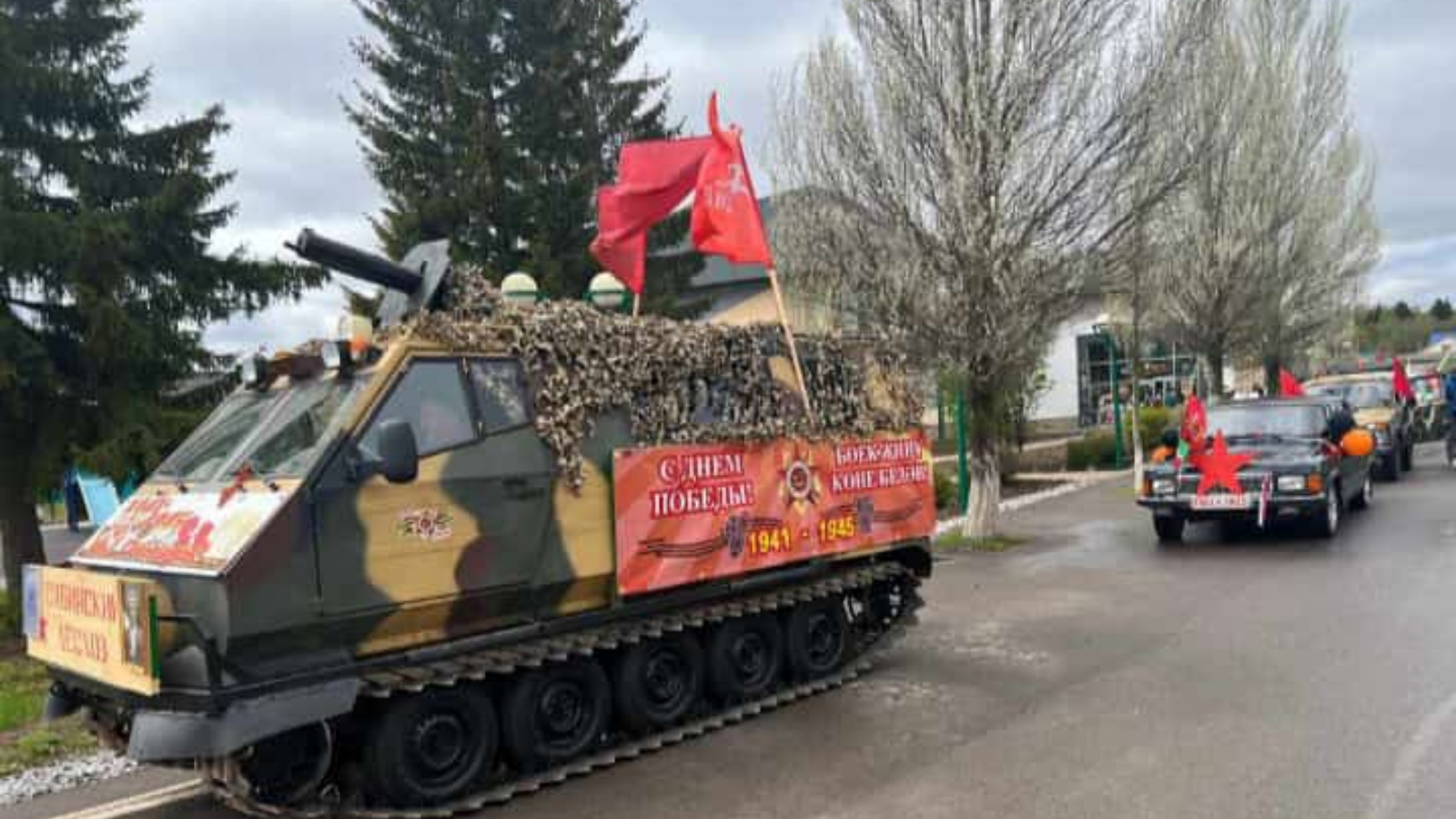 Парад техники в Мёшинском СП посвященной 79-ой годовщине со дня Победы в  Великой Отечественной войне. | 13.05.2024 | Богатые Сабы - БезФормата