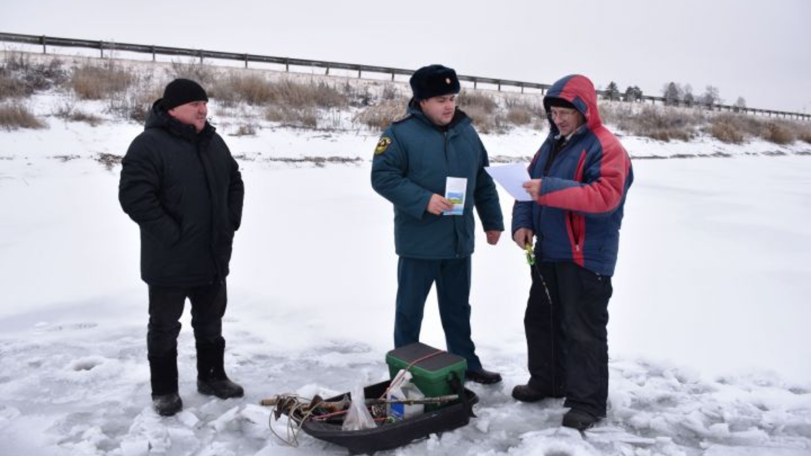 В Кукморском районе с любителями зимней рыбалки провели инструктажи |  06.12.2022 | Кукмор - БезФормата