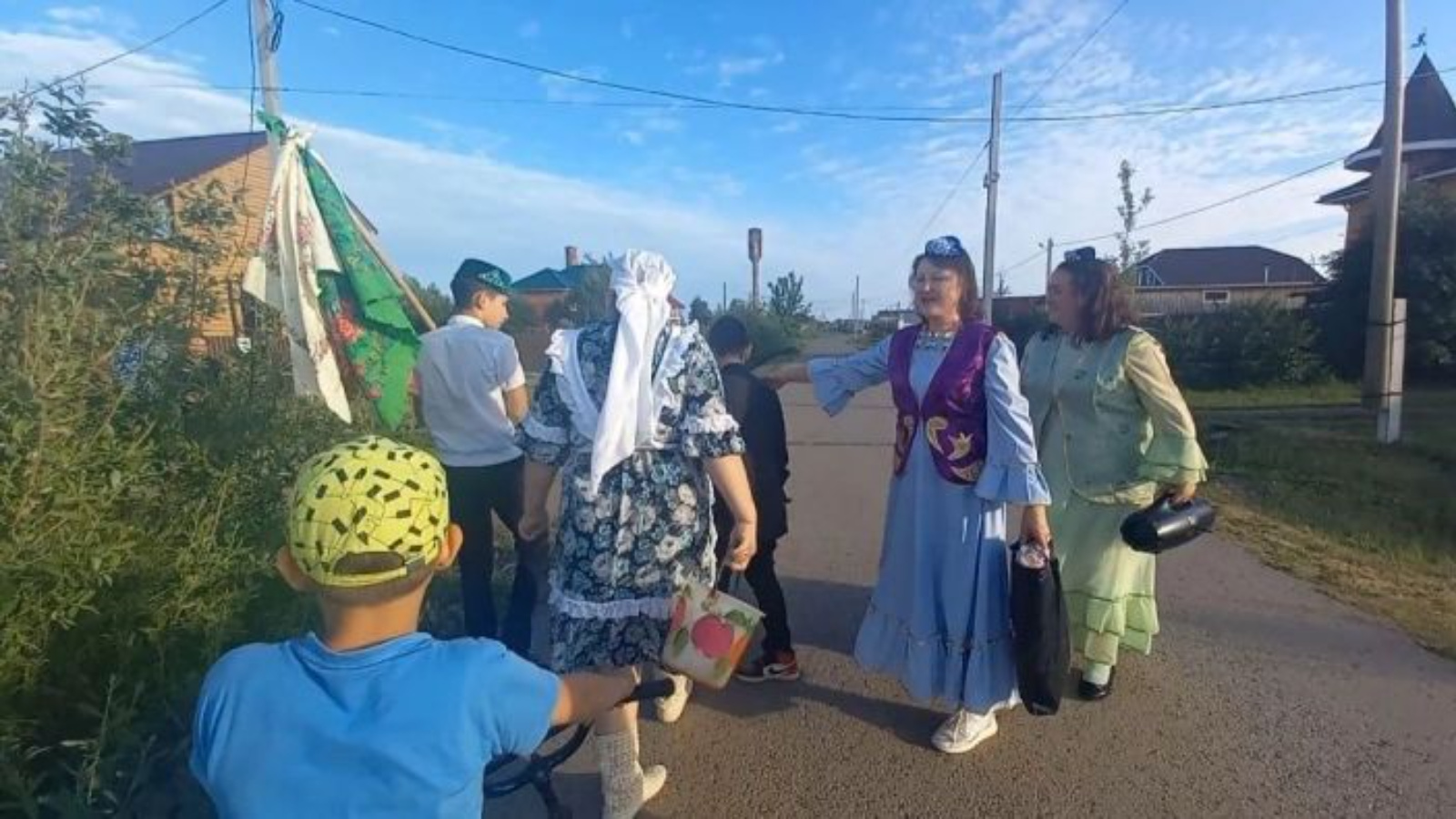 В Агрызе идет сбор подарков на Сабантуй | 07.06.2023 | Агрыз - БезФормата