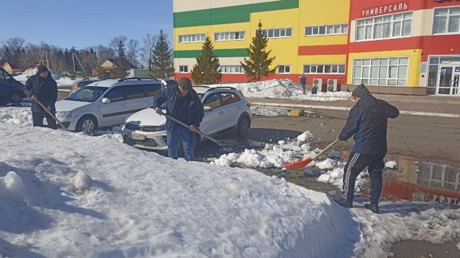 Стартовал двухмесячник по благоустройству | 02.04.2024 | Новошешминск -  БезФормата