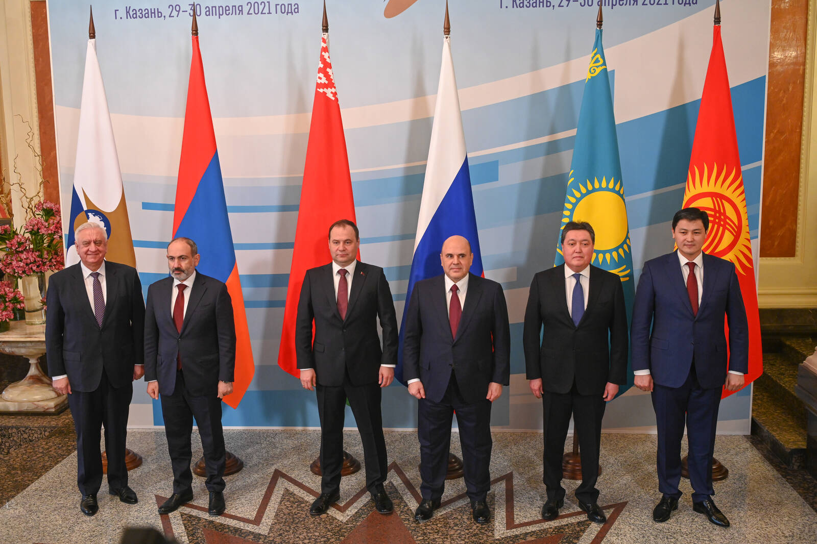 Большая евразийская встреча в Казани: проблемы космоса и миротворчество